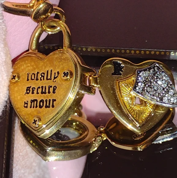 Padlock 🔐 Locket to My💕 Never Removed from Original 🎁 NWT - Picture 6 of 7